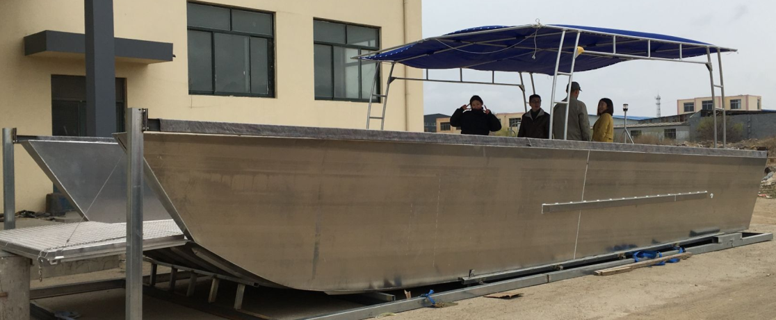 مركبات-إنزال-نقل-ألمنيوم