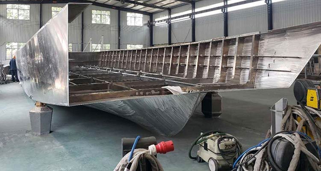 1-استخدام-كاد-تقطيع بالليزر-ماهر-لحام