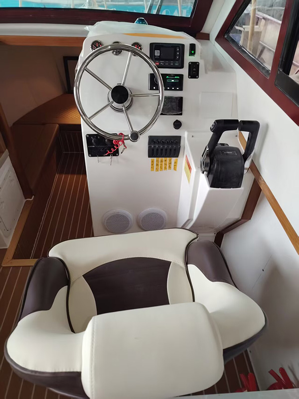 SG950F 9.5m قارب من الألياف الزجاجية بمقصورة كاملة يخت Yamane Ryu (9).JPG