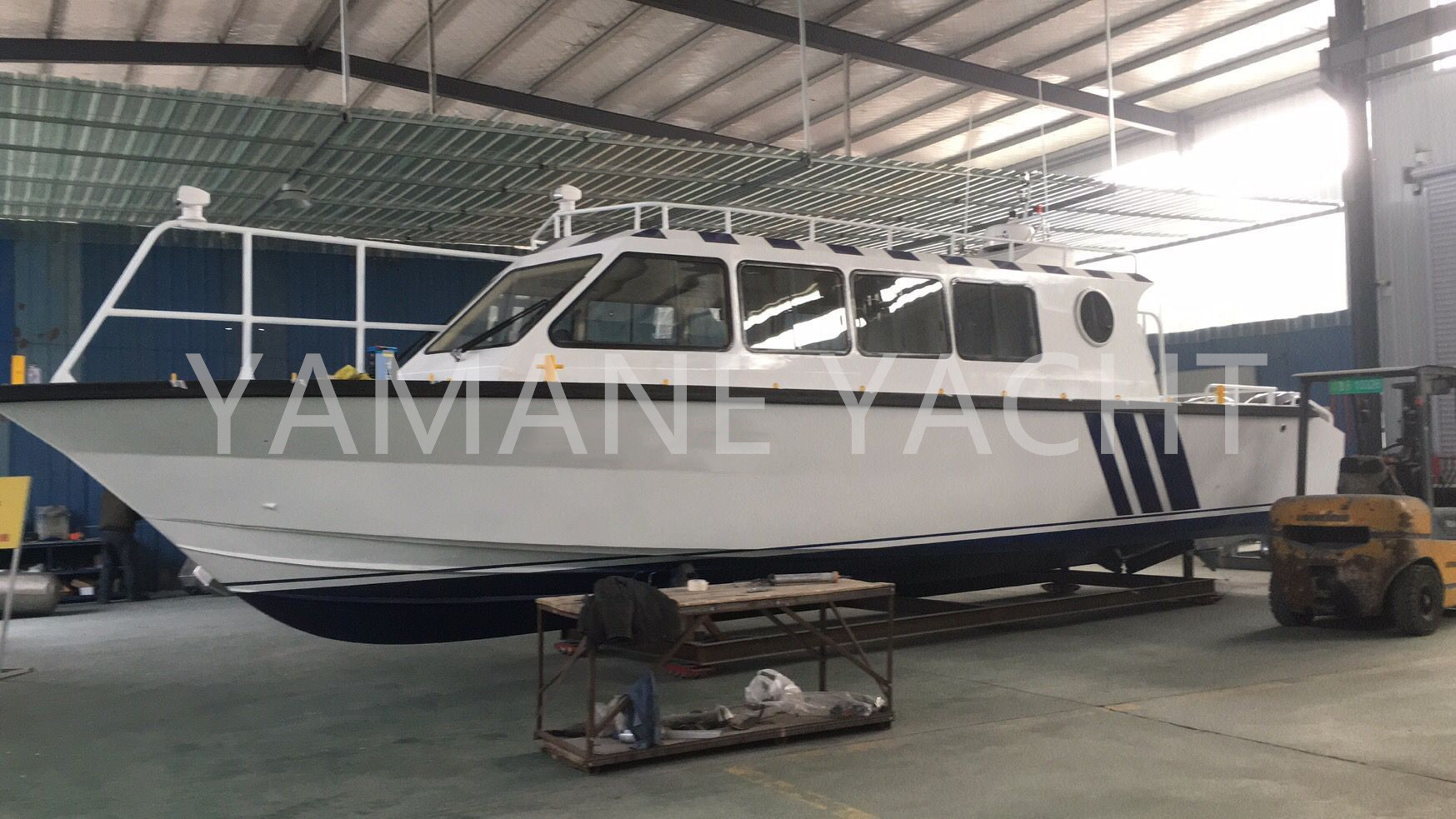 1 عبّارة سريعة من الألومنيومقارب إسعاف (6)_副本