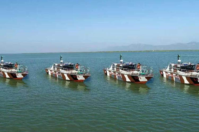 الألياف الزجاجية والألومنيوم دورية طيار إنقاذ الشرطة العسكرية سيارة إسعاف العمل قارب للحكومة والمجموعة